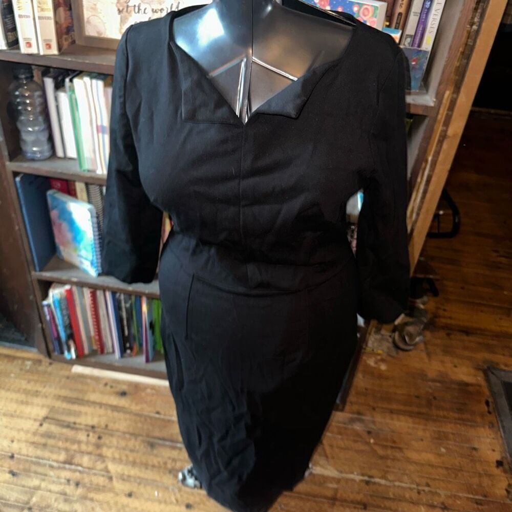 Mary’s Craft Classic minimalist black split neck elegant dress